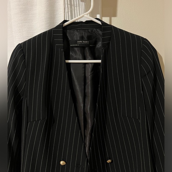 ZARA - Elegant Pinstripe Blazer - XS - Picture 4 of 5